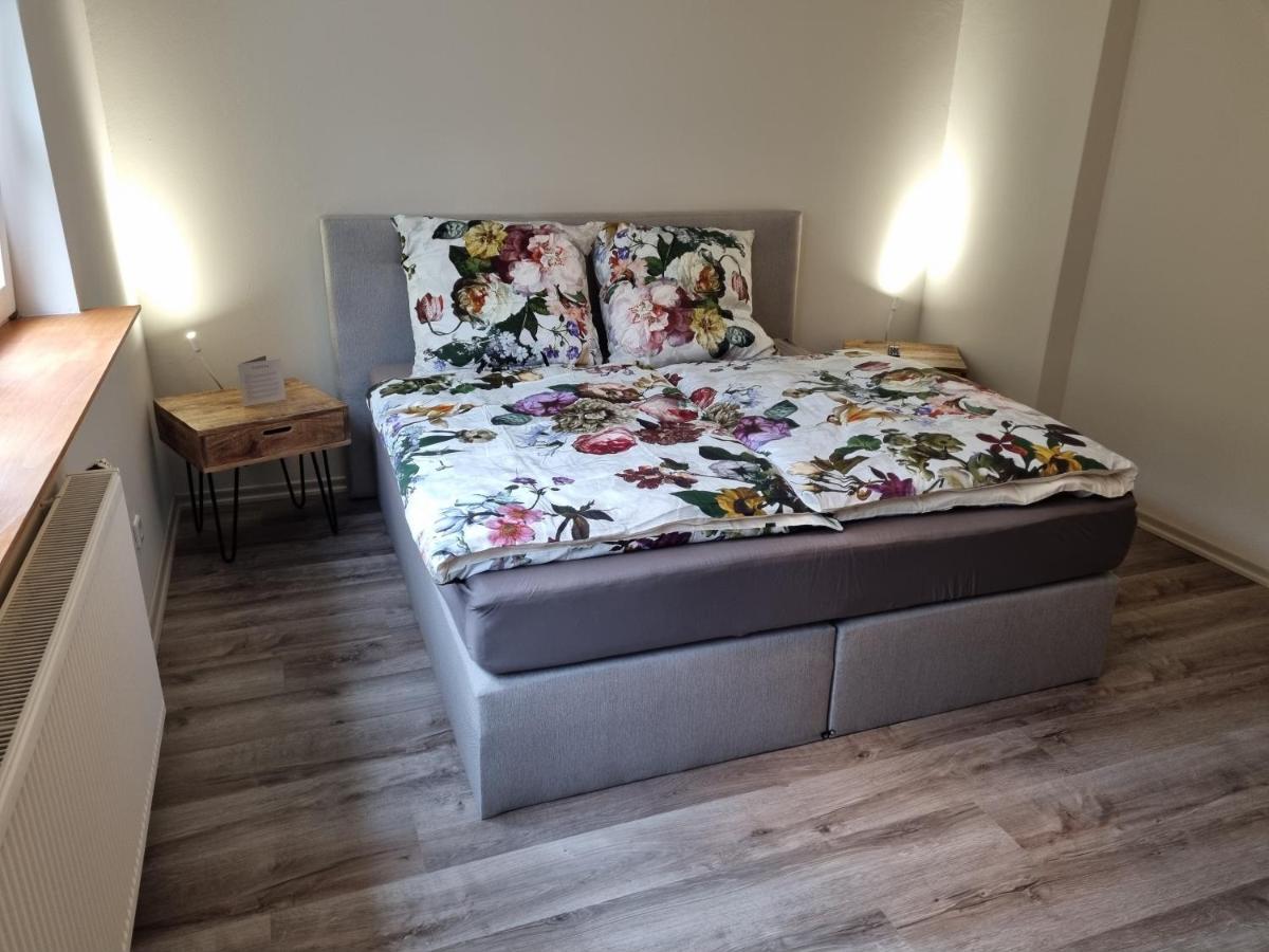 5 Sterne Bahnhoftraum, Appartement "Waldliebe" 133Qm, Grosse Terrasse 70Qm, Qr Code Scannen Fuer Virtuellen Rundgang, Premium Ausstattung Браунфелц Екстериор снимка