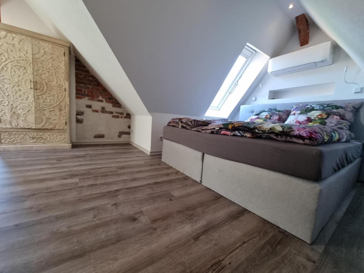 5 Sterne Bahnhoftraum, Appartement "Waldliebe" 133Qm, Grosse Terrasse 70Qm, Qr Code Scannen Fuer Virtuellen Rundgang, Premium Ausstattung Браунфелц Екстериор снимка